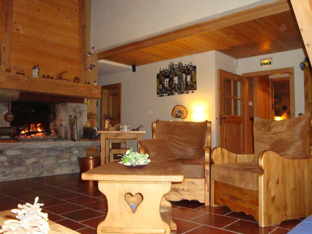 La Joubarbe Au Balcon Du Mont-Blanc Villa Sallanches Exterior foto
